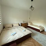 Comfort House Near Pyramids Ii